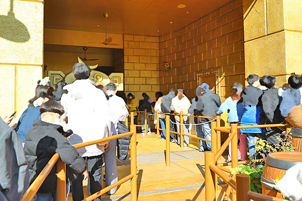 ドンキーコングのクレイジートロッコの入り口