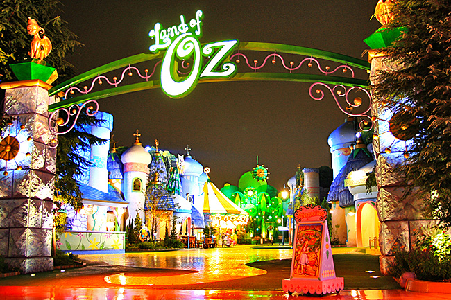 Wicked ウィケッドシアターの夜景