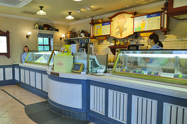 ユニバーサルスタジオ・アミティアイスクリーム外観